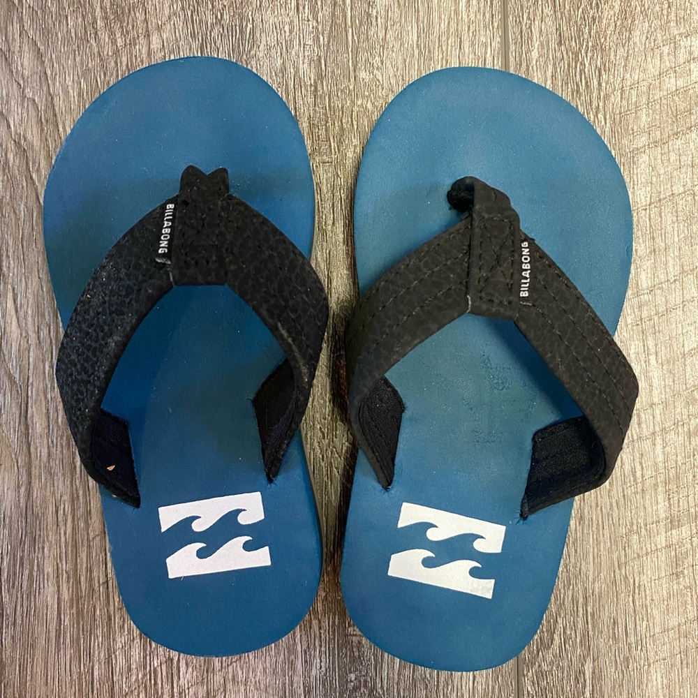 Billabong Ocean Blue and Midnight Black Sandals
